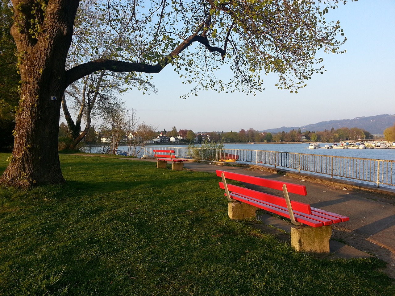 属理发师团 属理发师团